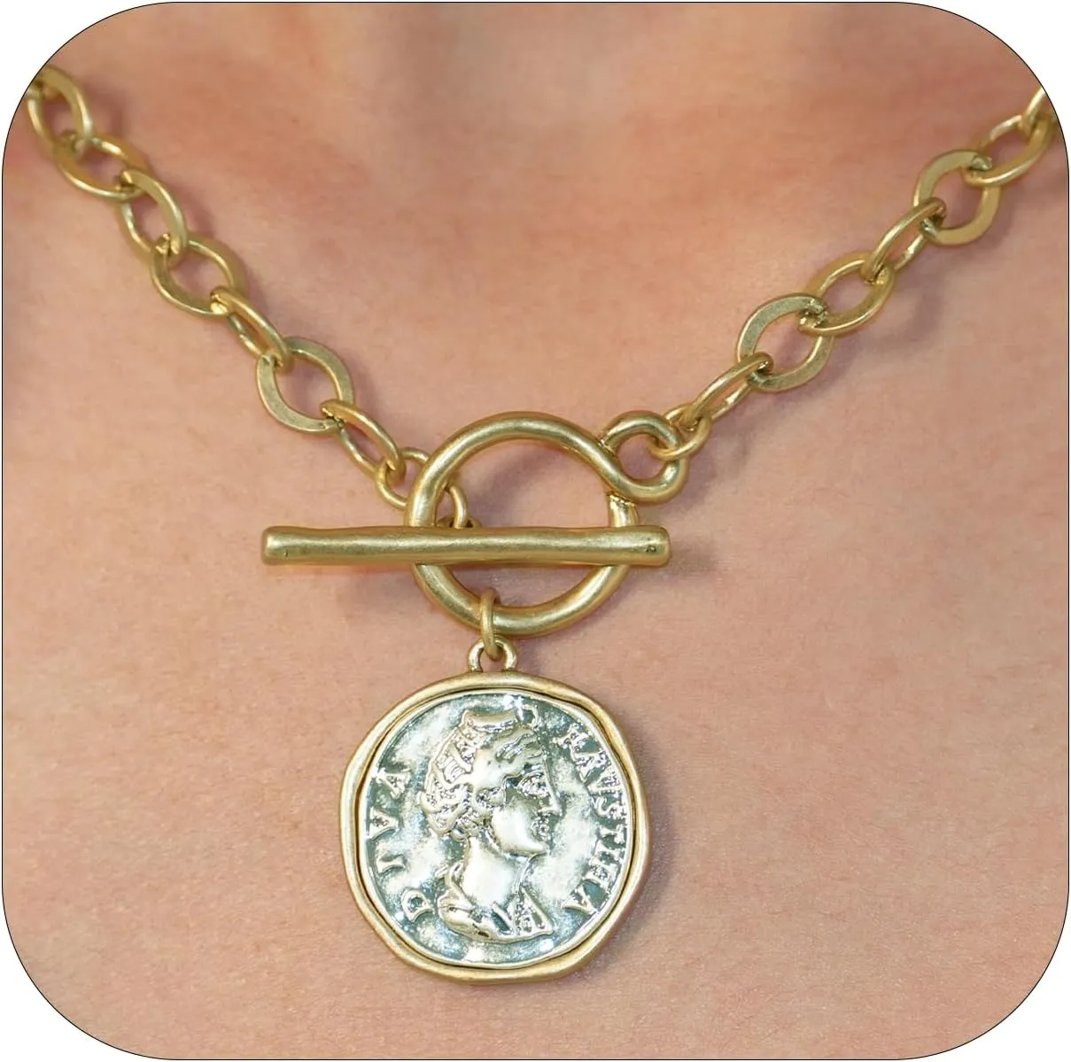 Chunky Gold Coin Pendant Necklace Trendy Layered Statement Chain for Women, Antique Toggle Design with Thick Link, Fashionable Necklaces for Women