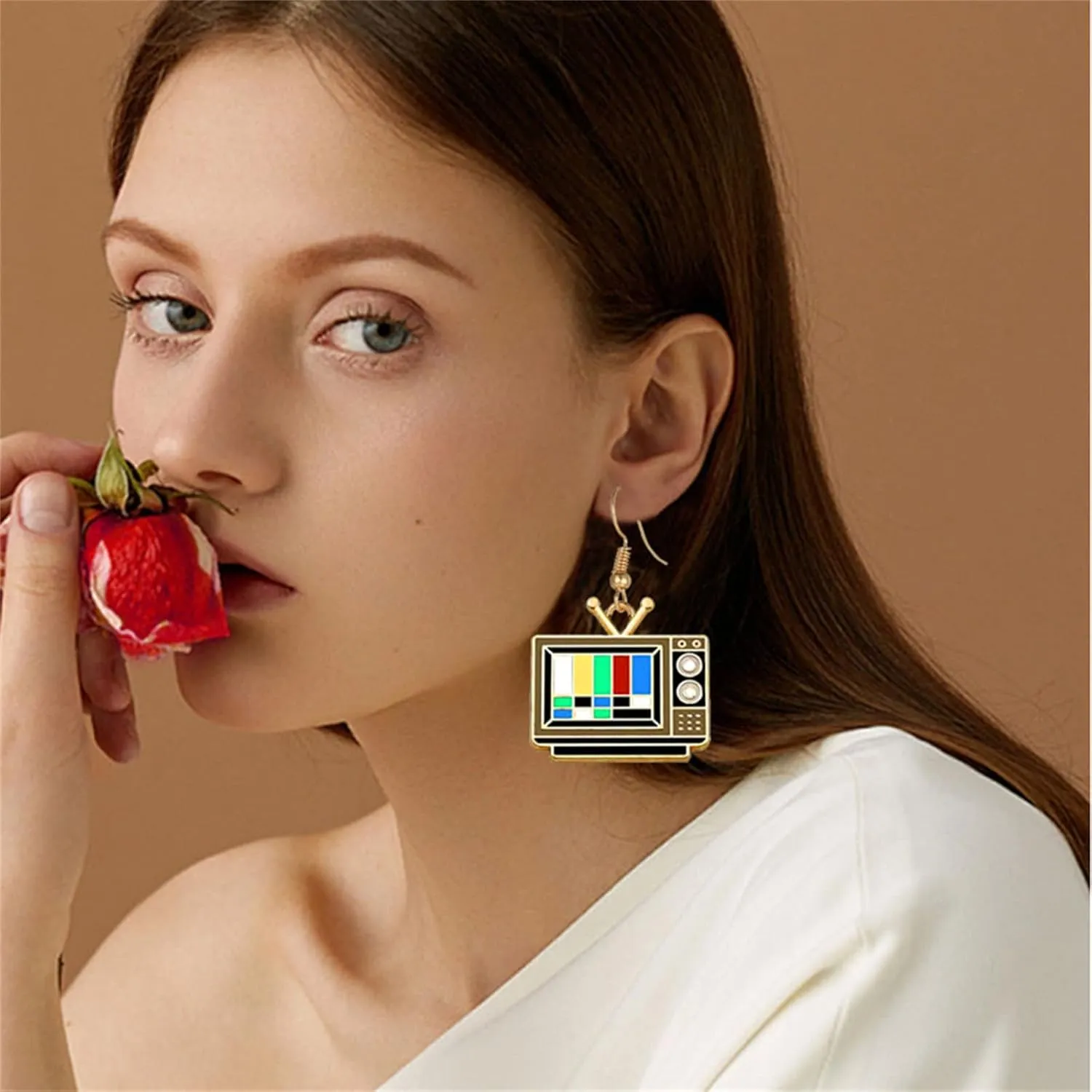 coadipress Vintage Television Earrings Creative Statement Unique TV Dangle Drop Earrings Novelty Jewelry for Women Birthday Gifts