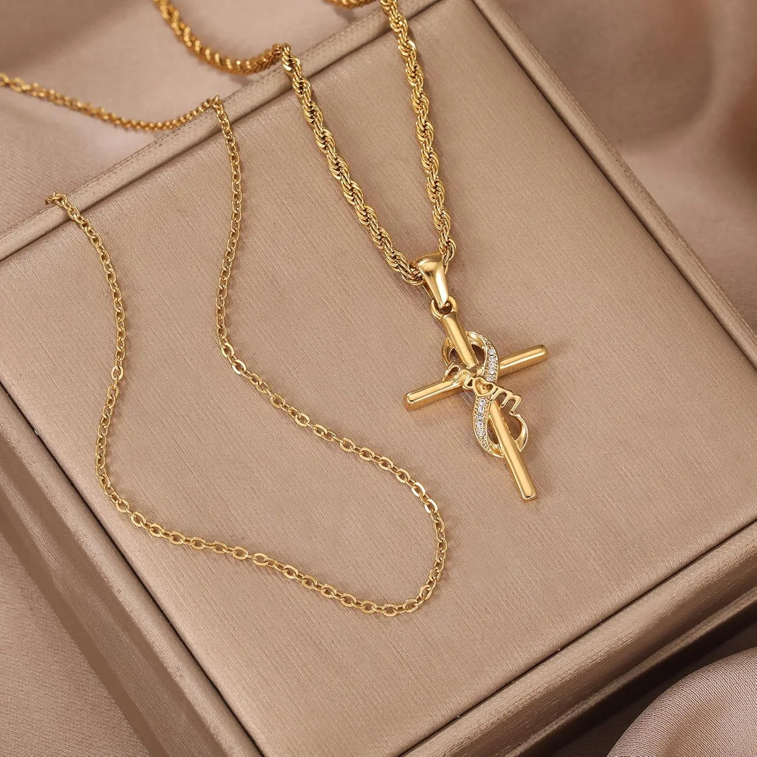 DS Religious Gifts for her Faith Cross Necklace for Women exquisite 18K Gold Inspirational Christian Bible Verse prayer birthday Jewelry stainless steel Necklaces To Sister Mom Daughter