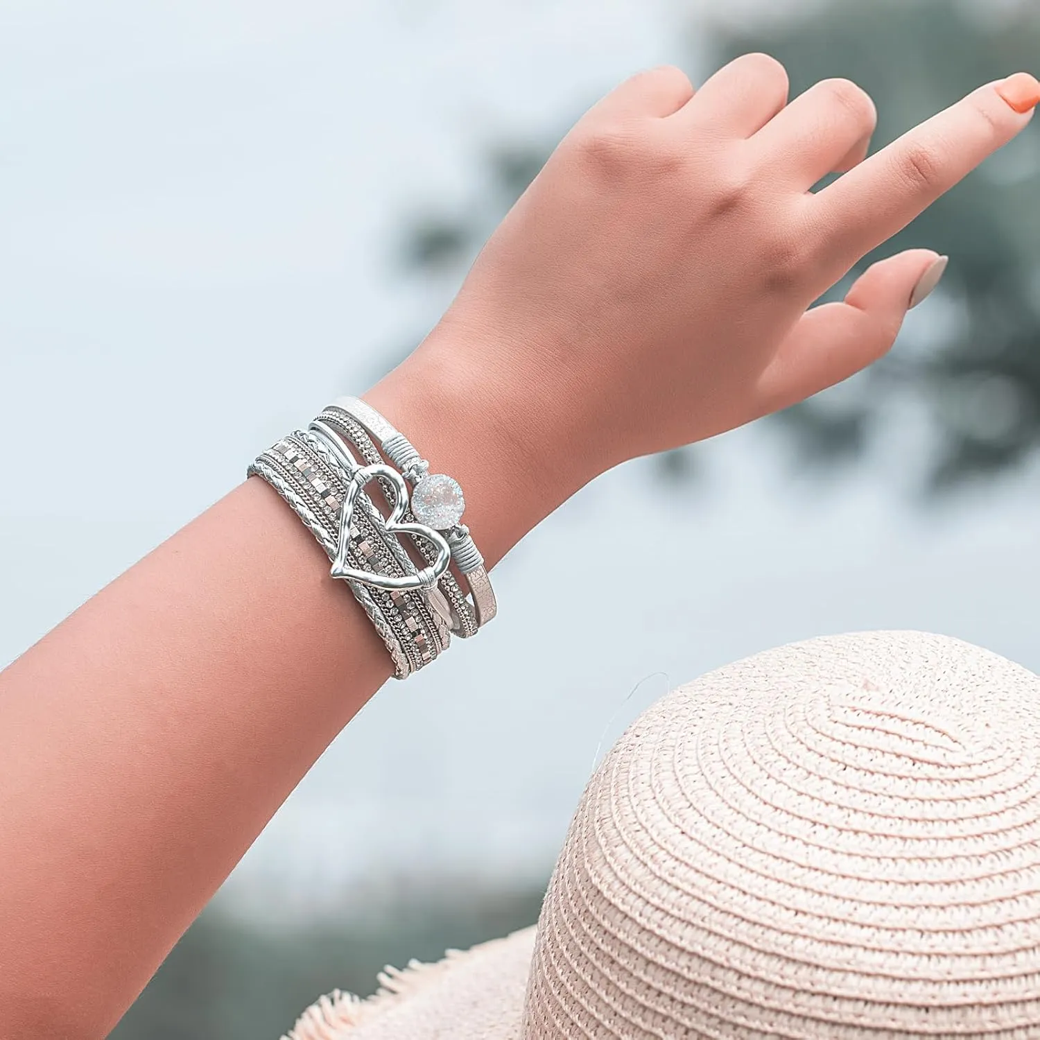 FANCY SHINY Heart Leather Wrap Bracelets Stackable Boho Cuff Bangles Trendy Resin Stone Rhinestone Bracelets with Magnetic Clasp for Women Mother Gift Jewelry