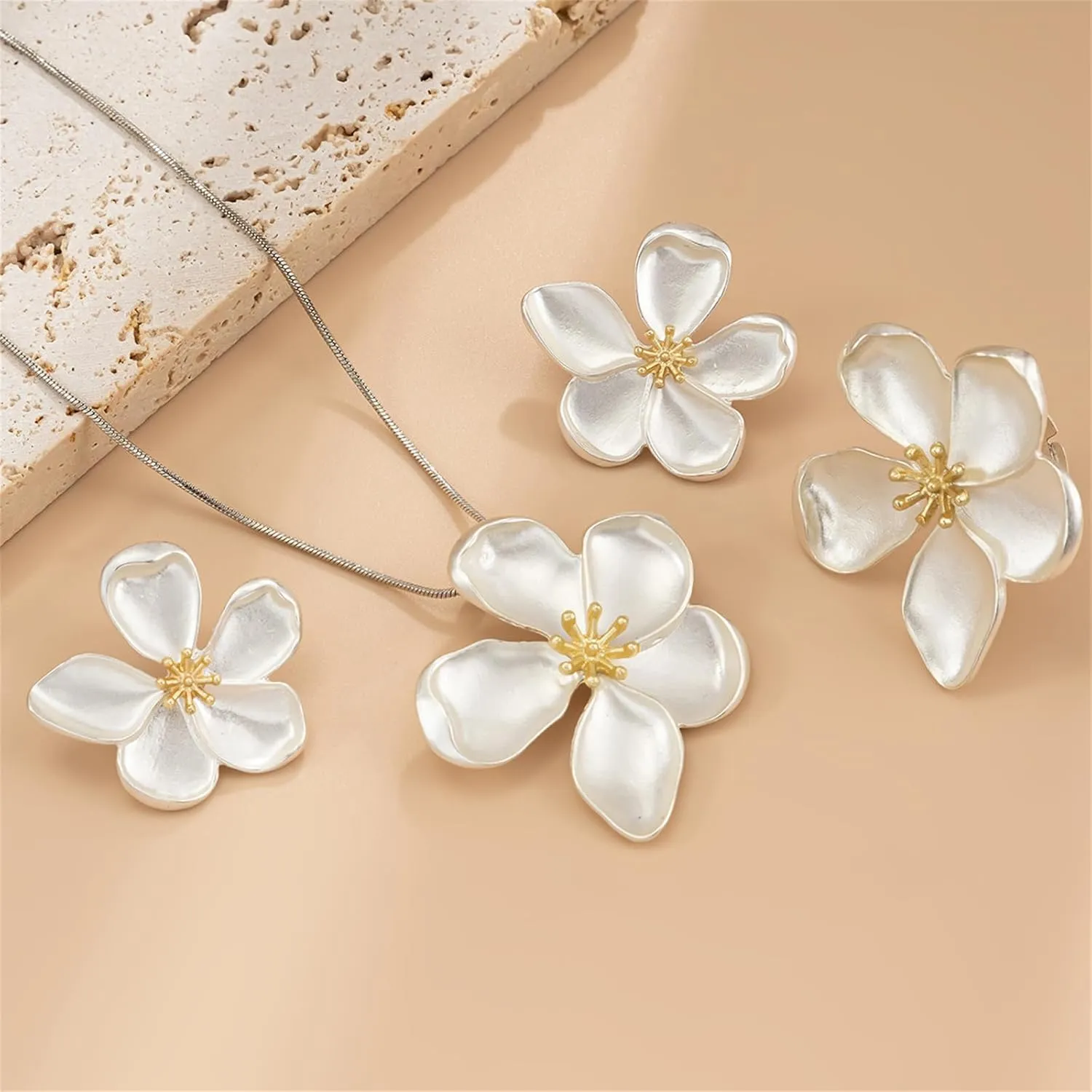 Ginkgo Biloba Leaf Tassel Earrings Necklace Set,Boho Y Pendant Necklaces Dainty Ginkgo Biloba Leaf Earring Floral Statement Necklace Large Plant Leaves Flower Choker Earrings Summer Jewelry for Women