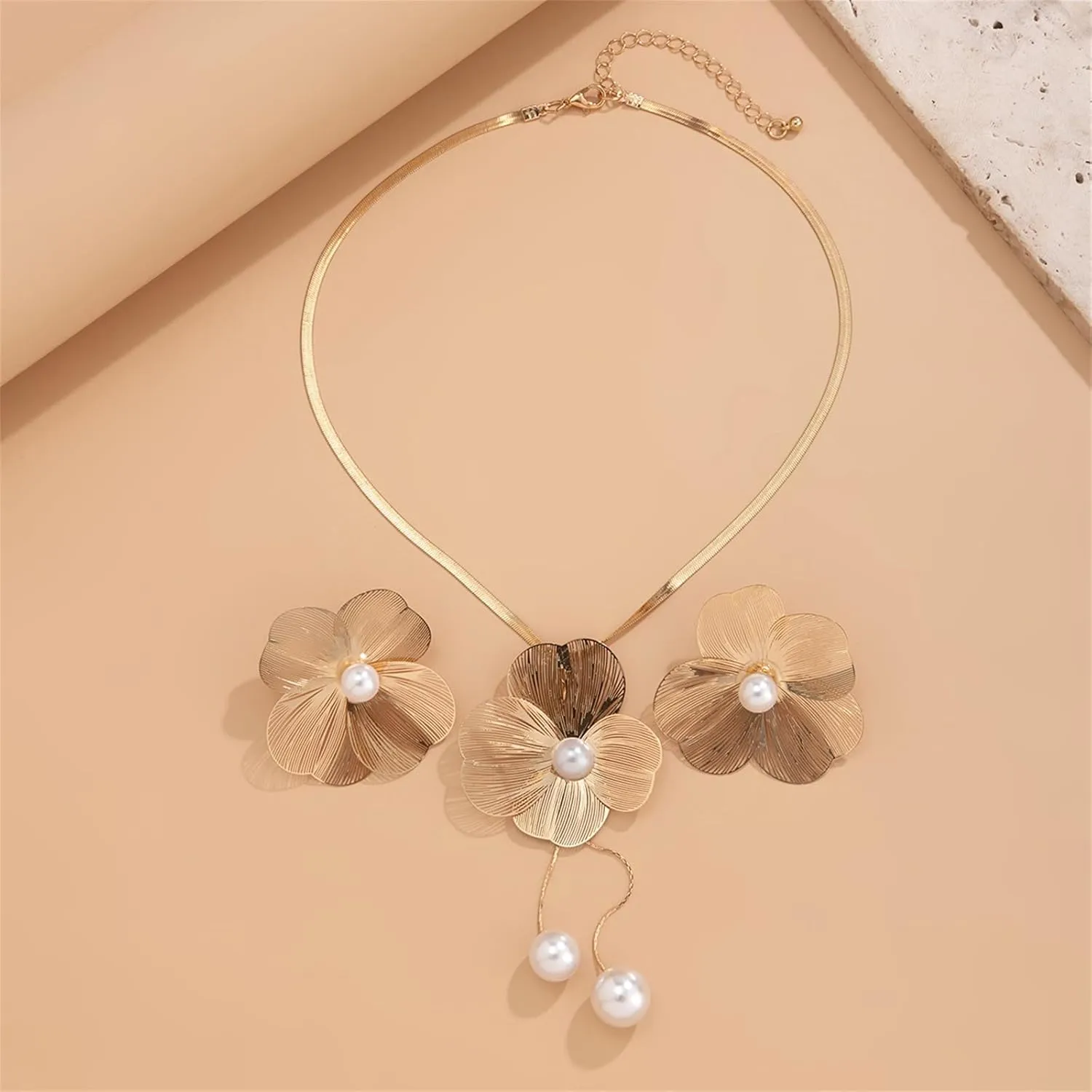 Ginkgo Biloba Leaf Tassel Earrings Necklace Set,Boho Y Pendant Necklaces Dainty Ginkgo Biloba Leaf Earring Floral Statement Necklace Large Plant Leaves Flower Choker Earrings Summer Jewelry for Women