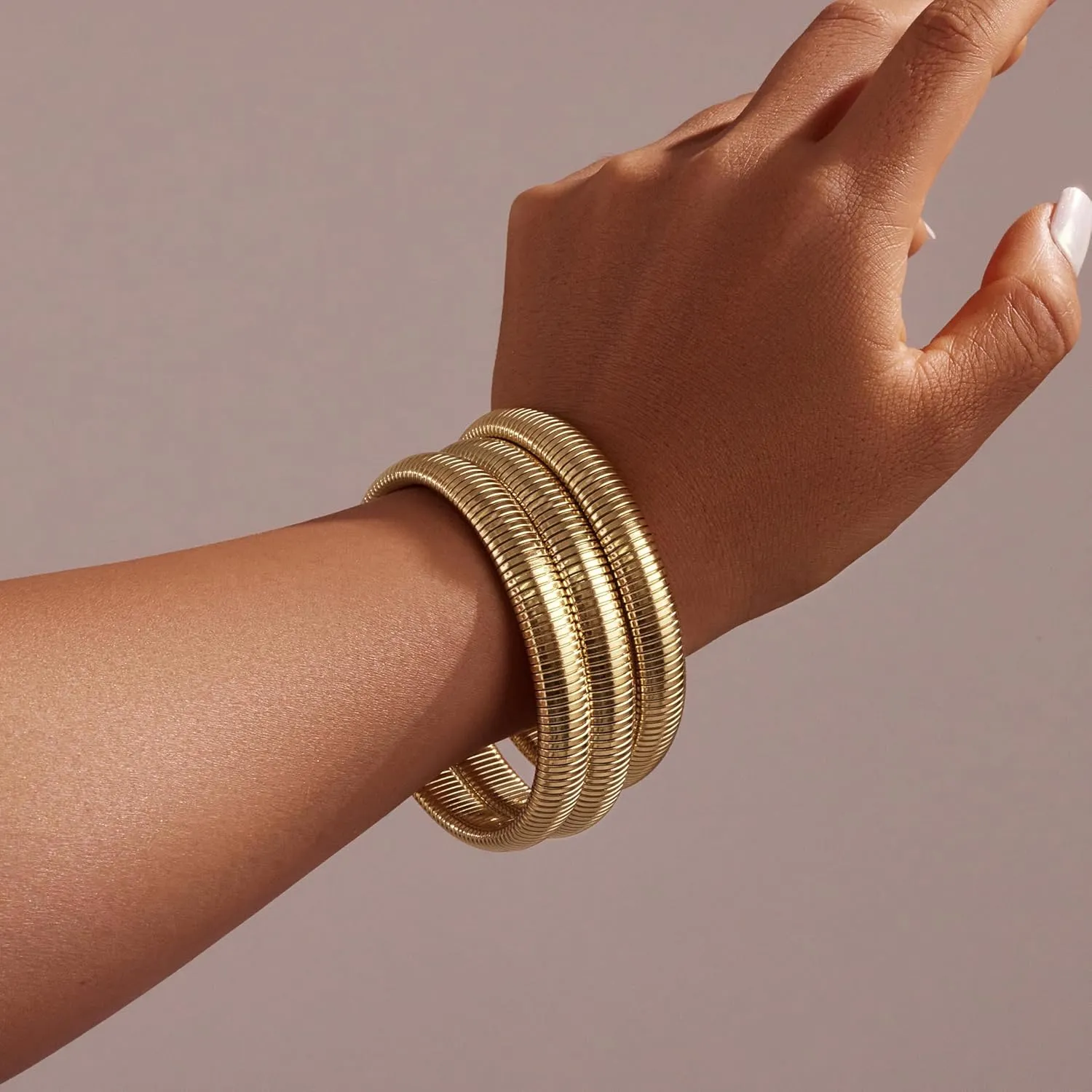 Gold Bangles Bracelets for Women - Chunky Bangles Bracelets Set, 14K Gold Plated Stainless Steel Stretch Bracelets, Flexible Wide Thick Stackable Bracelets Set, Gold Jewelry Gifts for Women