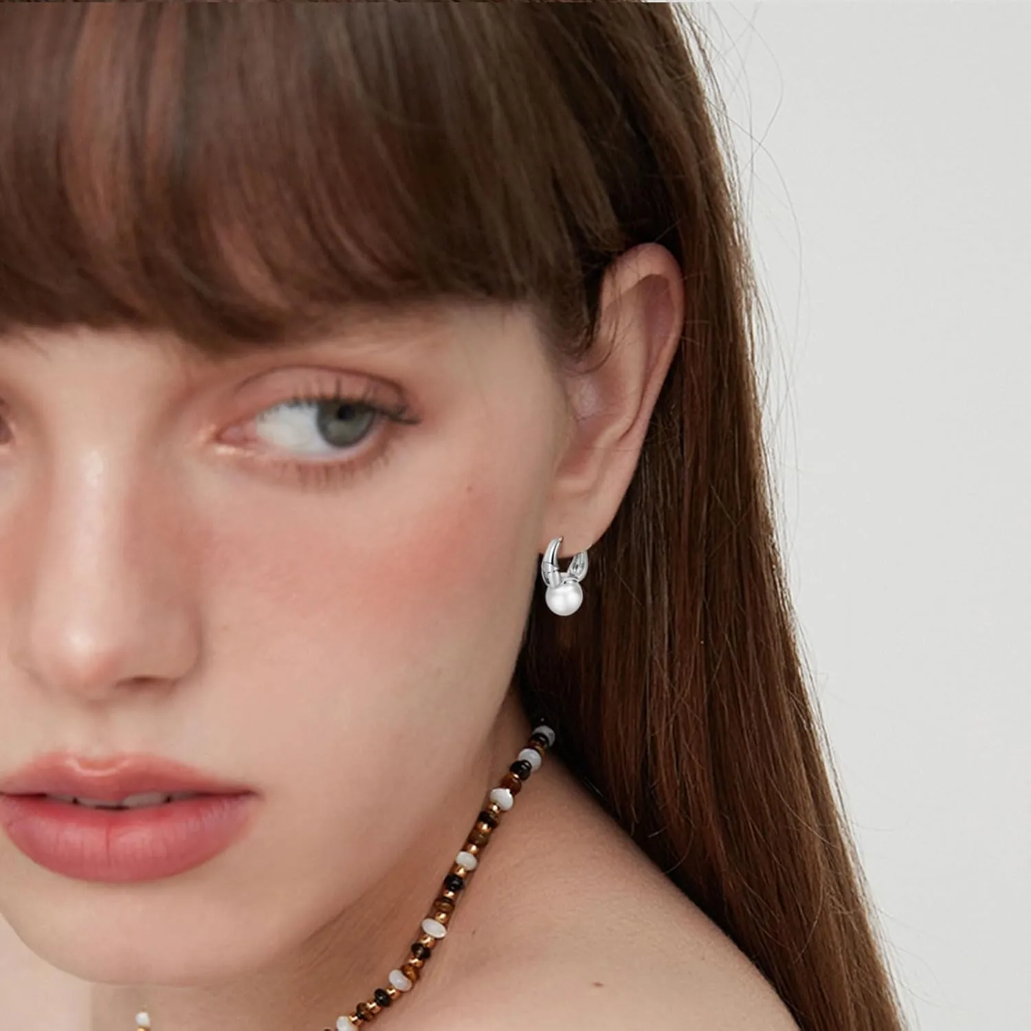 Gold Hoop Earrings for Women Pearl Earrings Lightweight Teardrop Hoop Earrings Paperclip Drop Dangle Earrings 14K Gold Plated Large Oval Pull Huggie Hoop Earrings Simple Everyday Jewelry Gifts