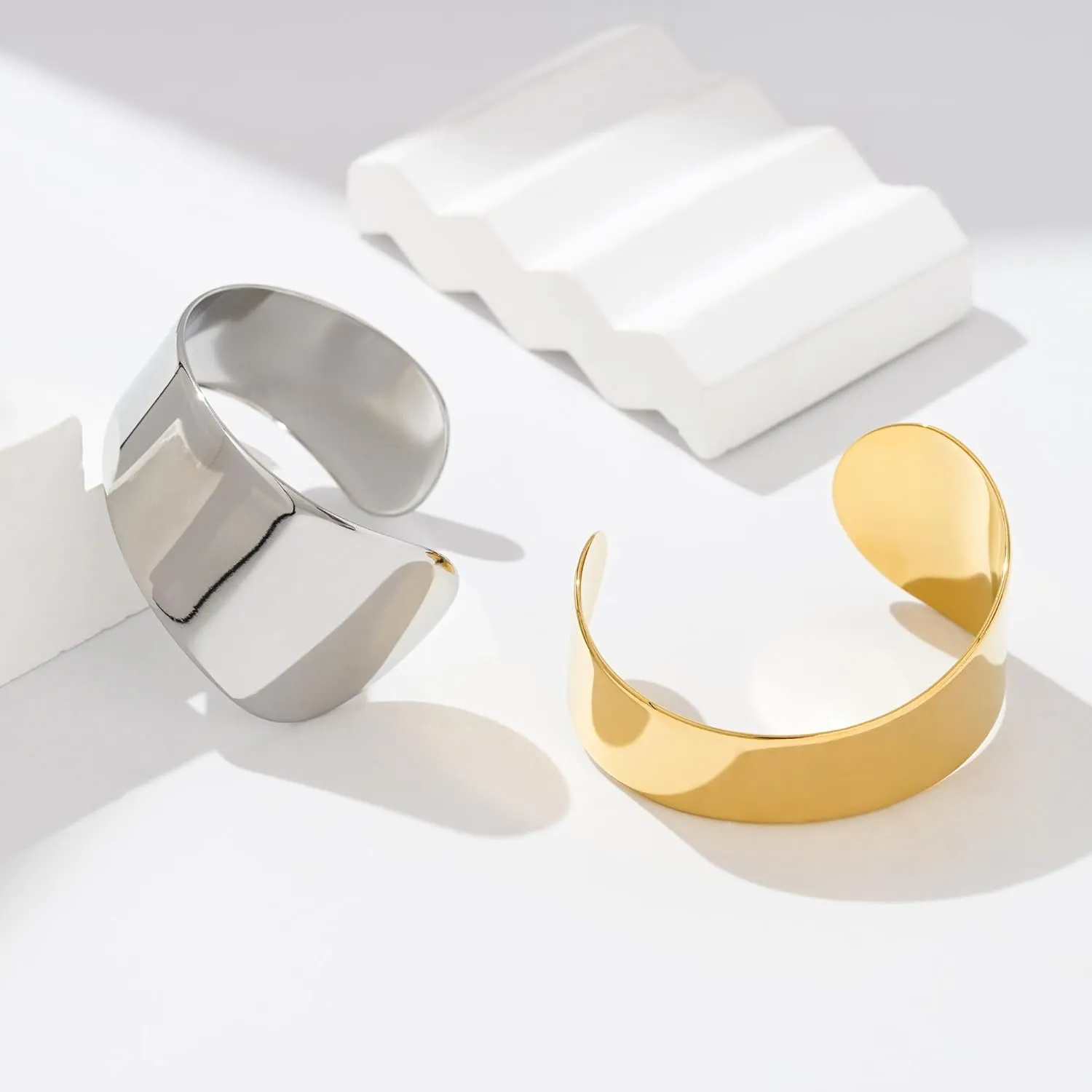 Gold/Silver Cuff Bracelets for Women Chunky Cuff Open Wide Bracelets 14K Gold Plated Stainless Steel Bracelets Gold Bangles for Women Jewelry