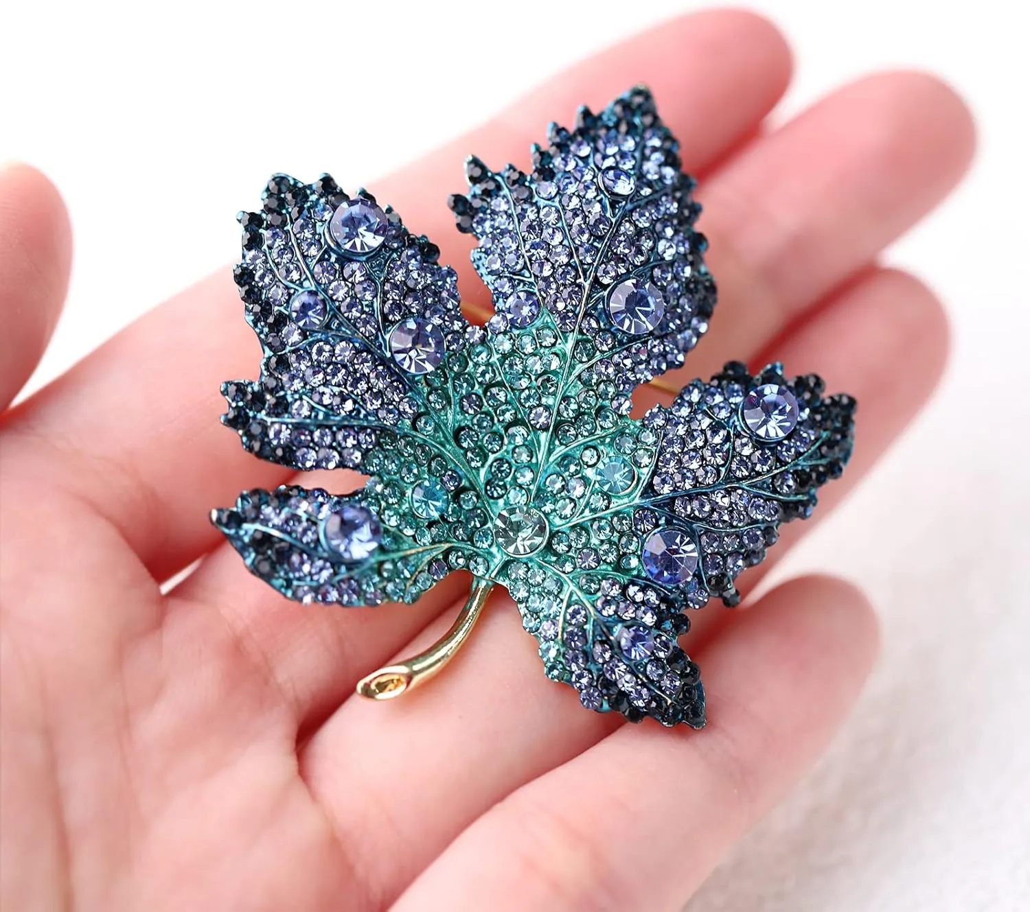 HandMade Large Rose Rhinestone Brooch - Women's Vintage Flower Brooch Pins for Weddings, Anniversaries, New Year & Valentine's Day