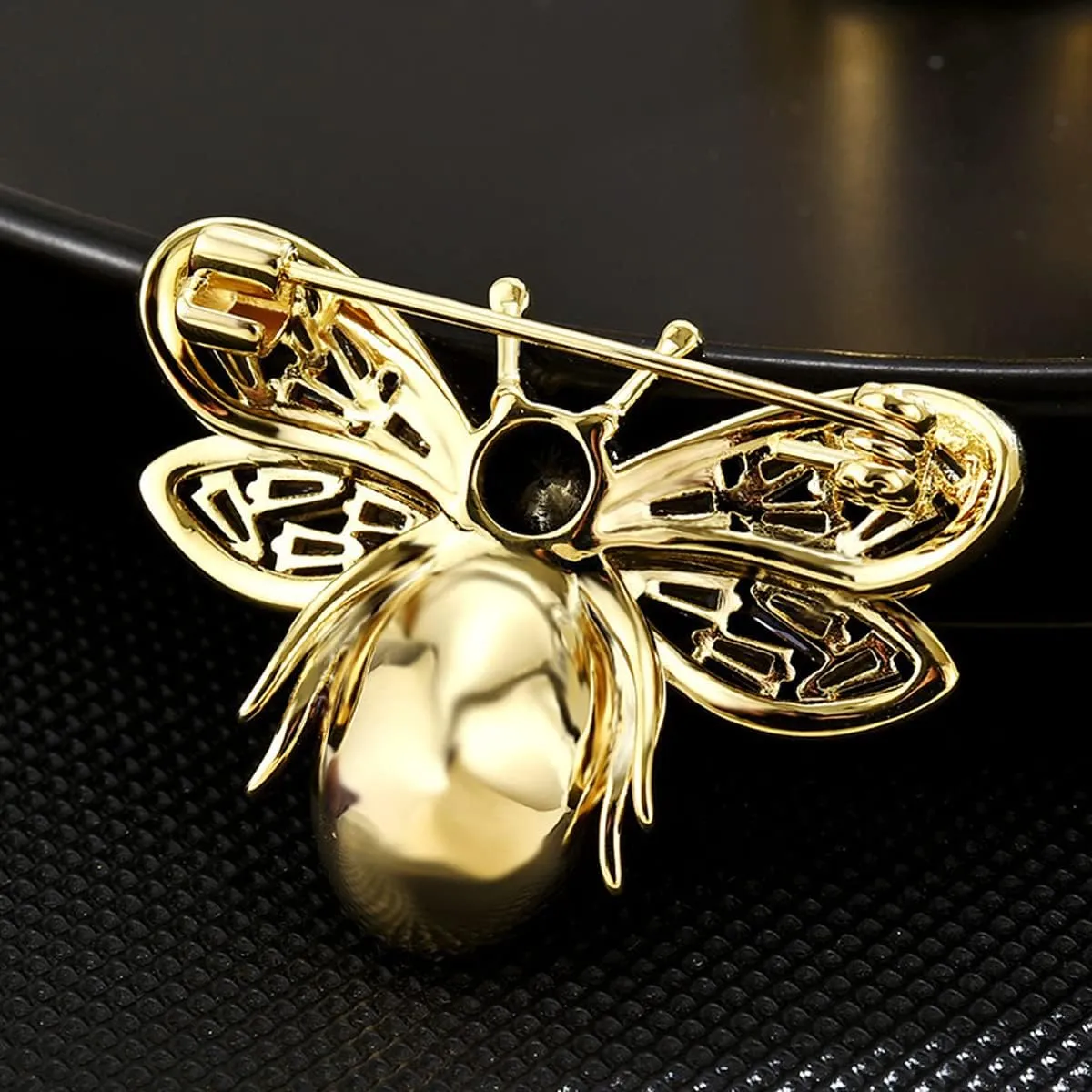 Honey Bee Brooches Pins for Woman Girls,Vintage Elegant Insect Brooch Alloy Zircon Bee Brooch Pin Clothing Accessory Jewelry Gift