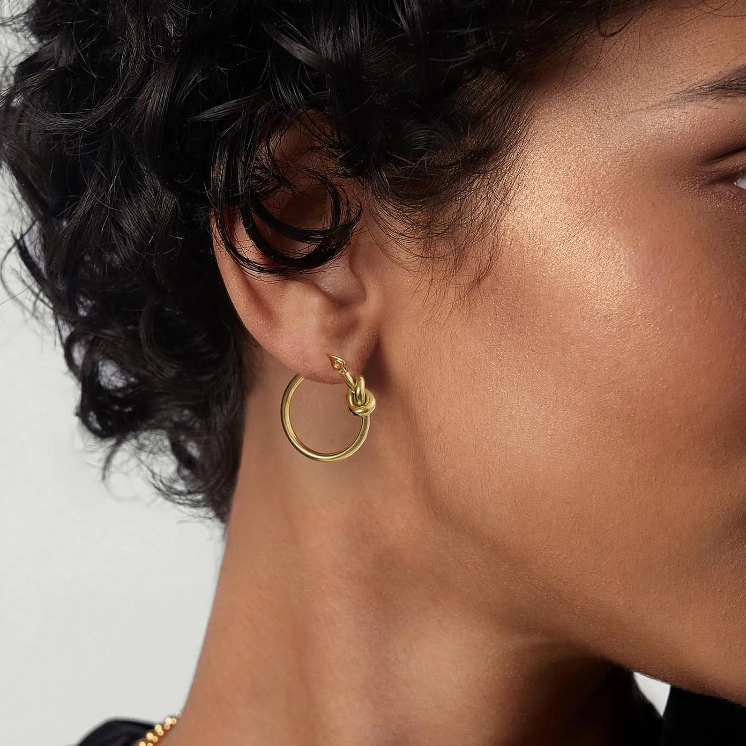 Hoop Earrings for Women 14K Gold Plated/Silver Hoops Simple Gold Knot Huggie Small Hoop Earrings Set Trendy Gold Hoops Everyday Wear Gold Earrings for Women Jewelry