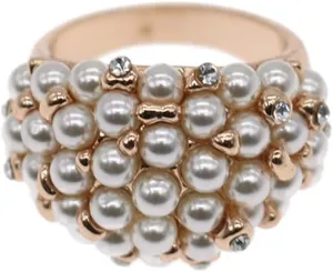 HSQYJ White Pearl Crystal Ring Elegant Rhinestone Cocktail Statement Rings Uniquely Stylish Fashion Creative Engagement Jewelry for Women Gold Plated