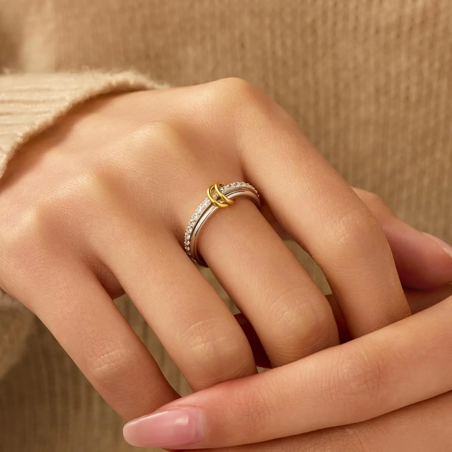 Interlocked Stackable Rings for Women 925 Sterling Silver 2 Rings Set CZ Cubic Zirconia Ring to Daughter Mother Multicolored Connected Intertwine Ring Elegant Stacking Bands Rings Graduation Gift