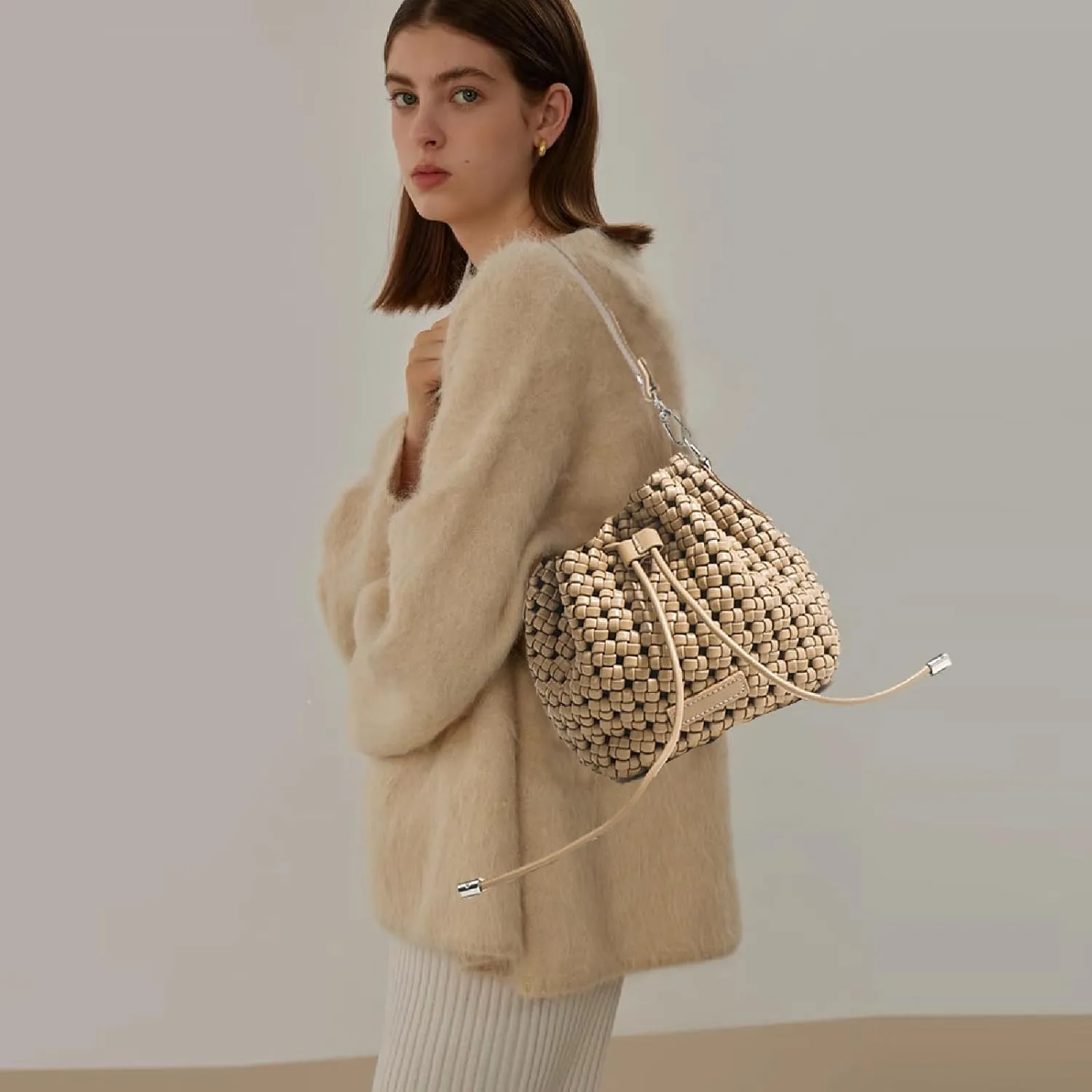 JINMANXUE Fashion Hollow Bucket Tote Bag For Women, Crossbody Female Handbag Woven Silk bag Leisure Leather Shoulder Bag