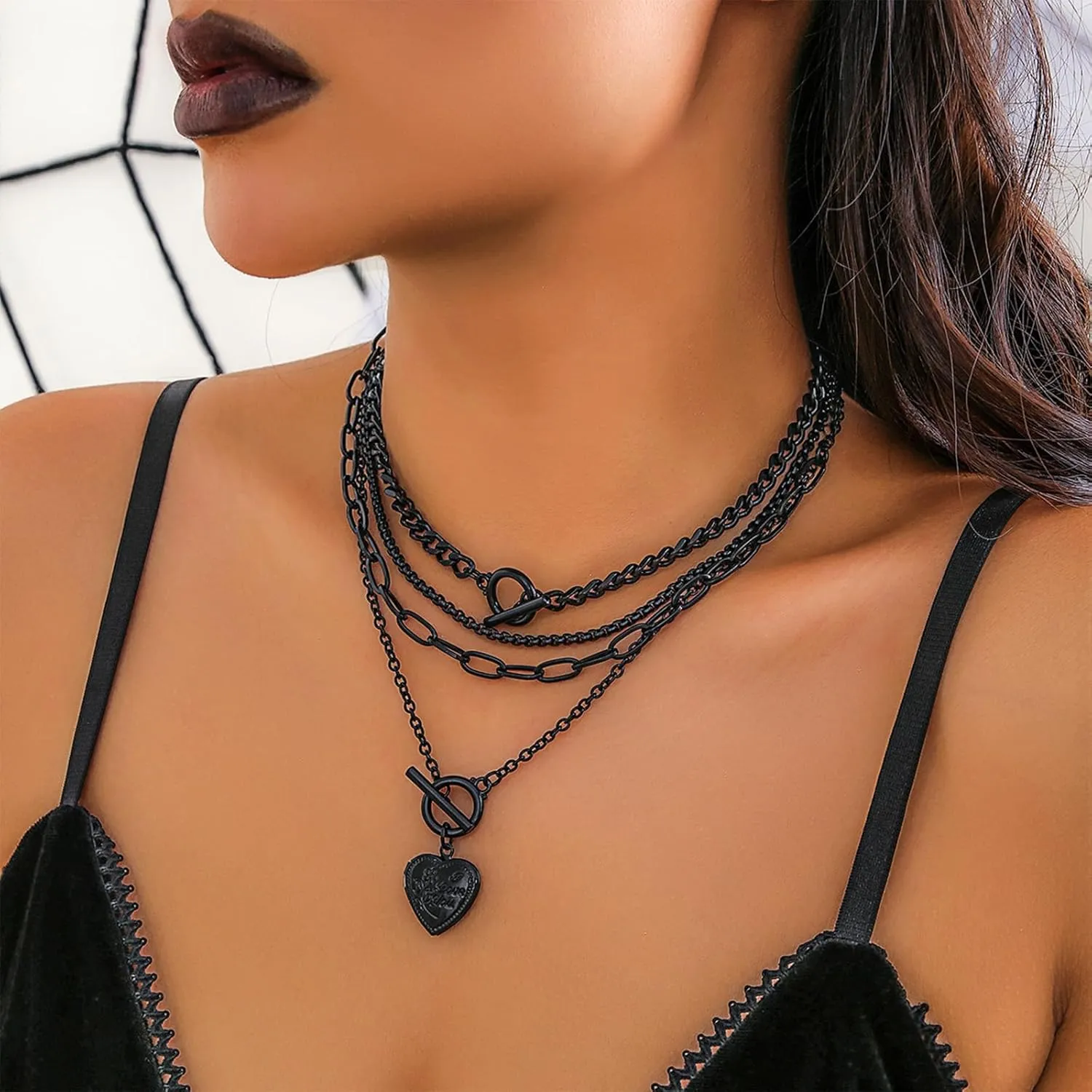 Layered Gold Necklaces for Women Chunky Gold Necklace Gold Stacked Necklaces Choker Heart Pendant Toggle Clasp Necklace Retro Coin Medallion Pendant Paperclip Chain Necklace Dainty Cuban Chain Toggle Clasp Jewelry Gifts