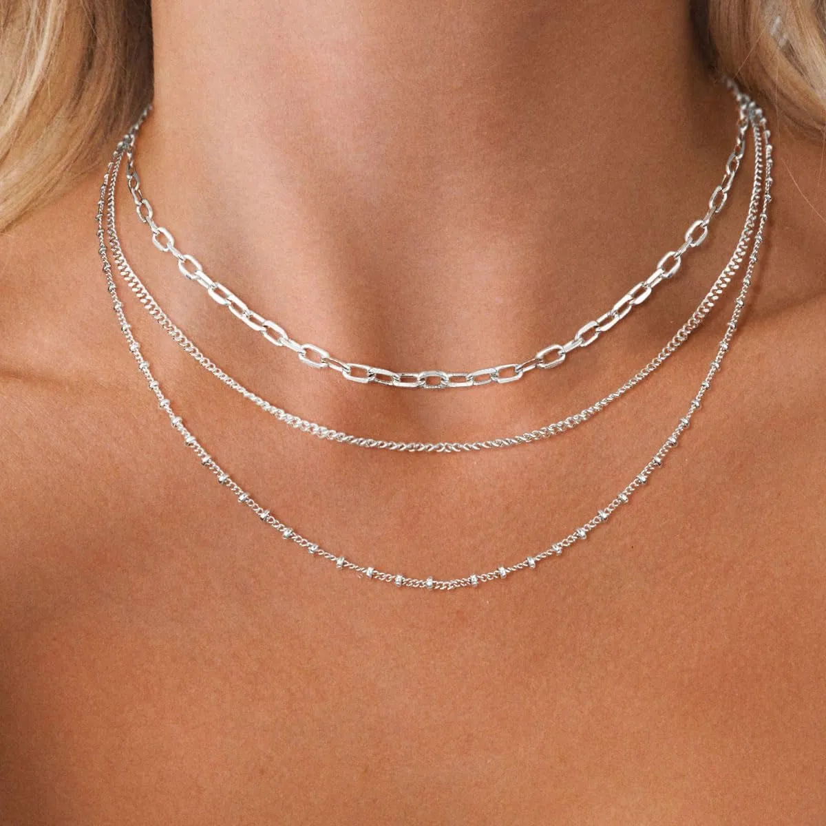 Layered Gold Necklaces for Women, Stackable Dainty 14K Gold Silver Plated Simple Satellite Cuba Figaro Paperclip Chain Necklace Trendy Choker Necklace Gold Jewelry Set Gifts for Women