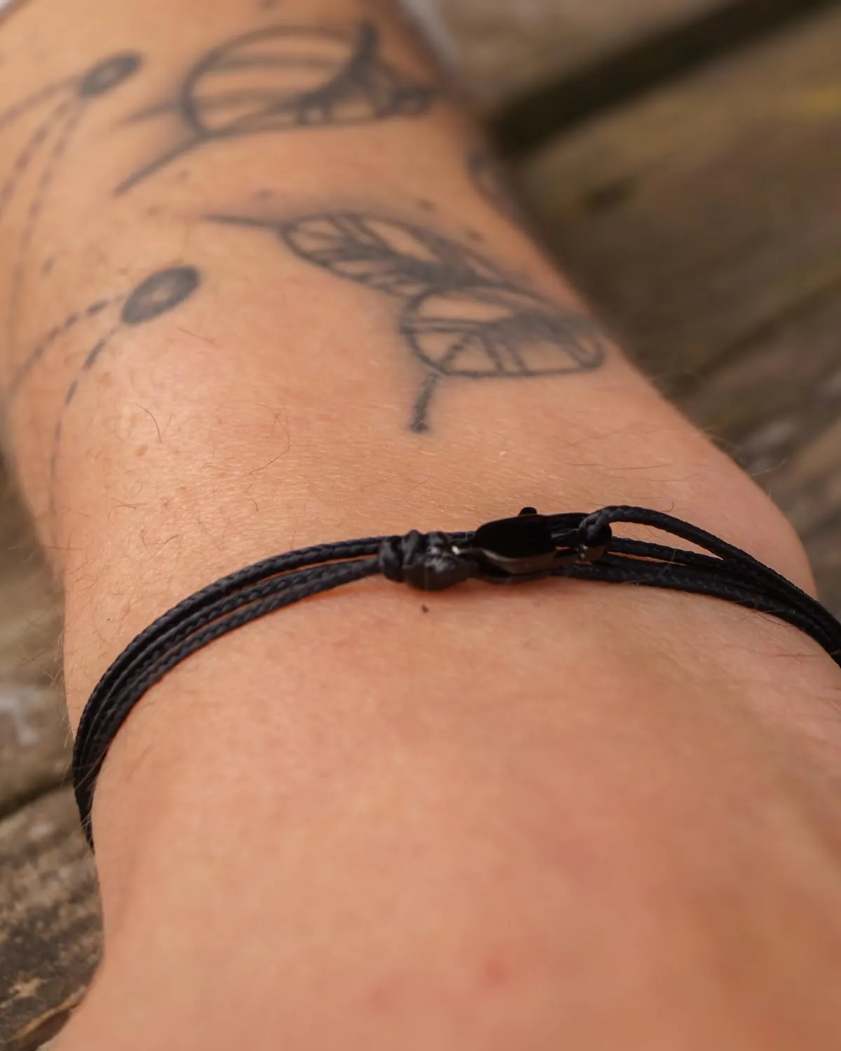 Made by Nami Nautical Rope Bracelet for Men Waterproof & Adjustable Wrap String Bracelets with Snap Hook Gift for Him (Black Black)