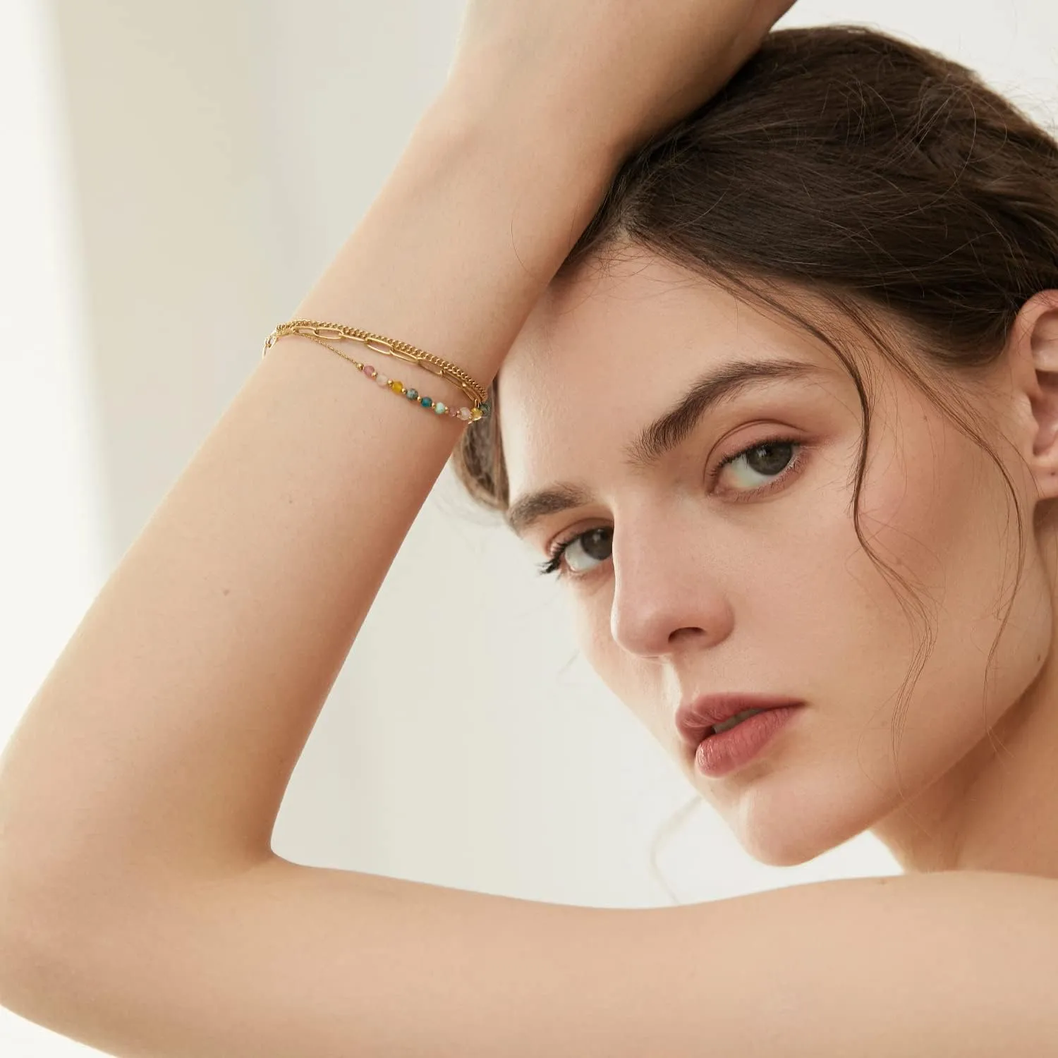 YADUDA Layered Bracelets Dainty Gold Bracelets for Women Chain Link Paperclip with Malachite Colorful Mixed Stones Blue Turquoise Rhodochrosite Adjustable 14K Gold Plated Boho Bracelets for Women
